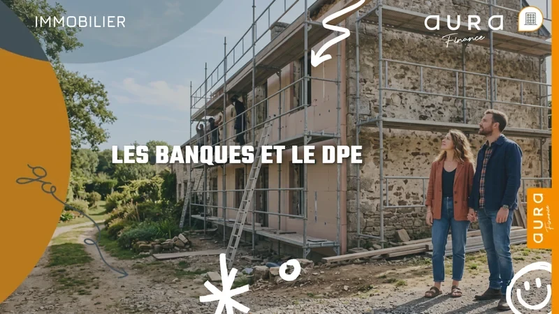 Couple devant une maison en pierre en cours d'isolation